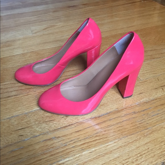 J Crew Block Heel Coral in size 6 - Picture 1 of 7